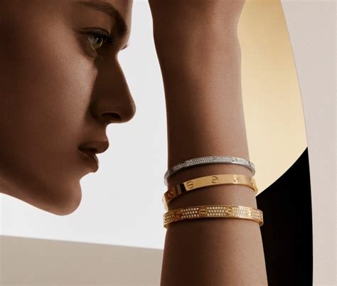 cartier gifts for her